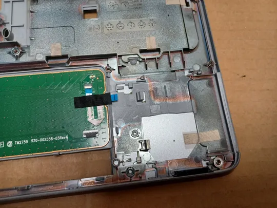 номер1048-1 корпус кришка Палмрест корпус топкейс Верхня панель палмрест cover-C тачпад 6070B0685701 738708-001 для HP Probook 650 G1 655 G1 оригінал Недорого