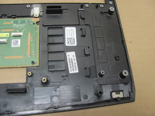 номер0943-5 корпус кришка палмрест тачпад корпус топкейс для ноутбука cover-C AP1QB000410 0K3Y92  для  Dell Alienware 17 R4 R5 оригінал Характеристики