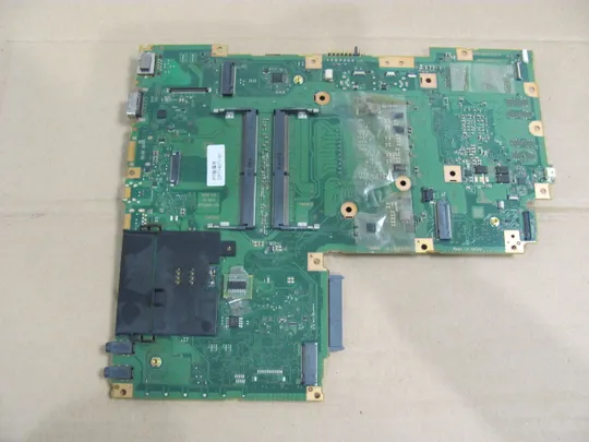 Купити 661-20 материнська плата CP714671-01 CP702445-X3 SR2FU  i7-6820HQ для  Fujitsu Celsius H760 H770 оригінал