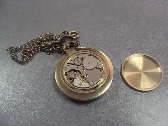 часы карманные кввму 50 лет корабль парусник Калининградское высшее военно-морское училище №492 Характеристики