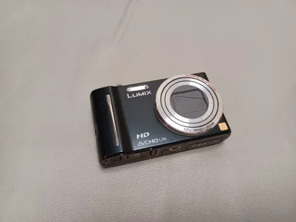 фото, 1088... цифрова камера  Panasonic Lumix DMC-TZ10 НІМЕЧЧИНА