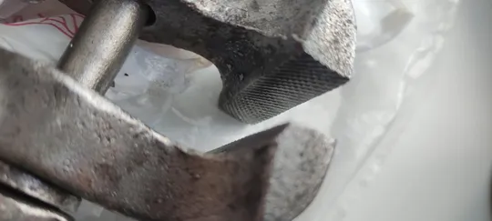 Тиски ювелирные маленькие СССР в отличном состоянии mv521 Інтернет-аукціон