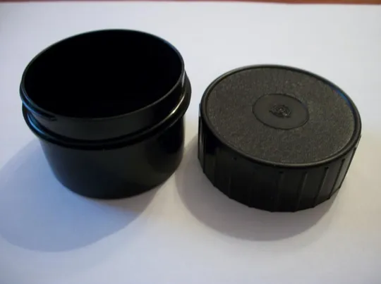 Купити Футляр Лыткаринский Завод . Диаметр 5,5-см. Высота 5-см, для объектив  Гелиос, Юпитер,  черный