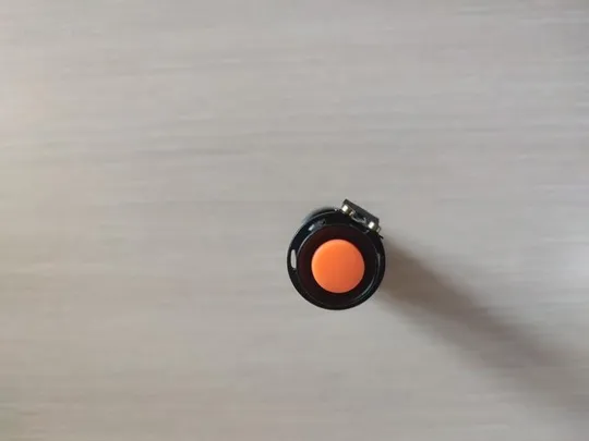 Ліхтарик bl 8468 З аукціону