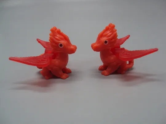 Фигурка киндер сюрприз VQ106 Ferrero дракон дракончик лот 2 шт №18616л Ціна