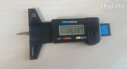 Цифровой измеритель глубины протектора шин 0.01мм Де купити