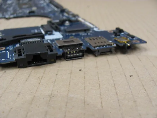 694-14 материнська плата CAZ20 LA-E132P SR2F0  i5-6300U для Dell Latitude E7480 7480  оригінал Характеристики