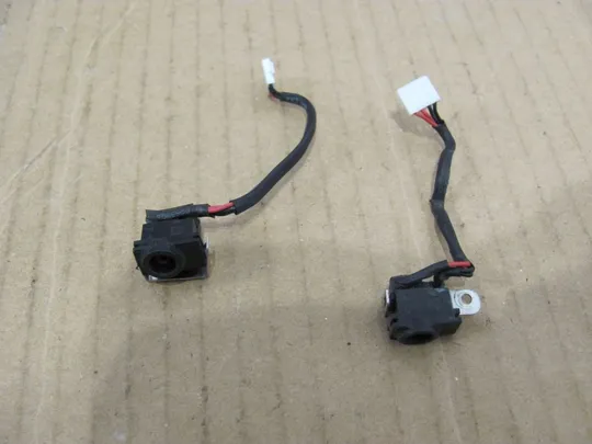 номер0326-36 роз&#039;єм живлення Роз&#039;єм зарядки Гніздо живлення Штекера живлення Зарядний порт Роз&#039;єм адаптера живлення power connector  для SAMSUNG NP600 NP600B5B4 NP400B оригінал Ціна