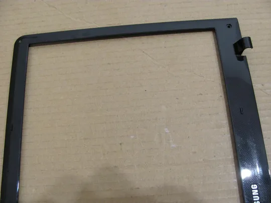 номер0342-19 рамка матриці AP0RW000100 для SAMSUNG NP350 NP350E7C NP355E7C matrix frame Окантовка дисплея Рамка екрана Корпус рамка матриці оригінал З аукціону