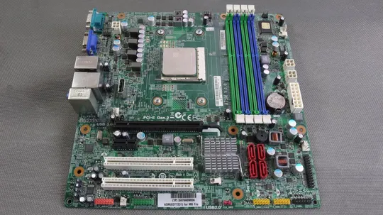 материнская плата Lenovo ThinkCentre M78 03T7231 A75M VER 1.0 D3F2-LM3 microATX З аукціону