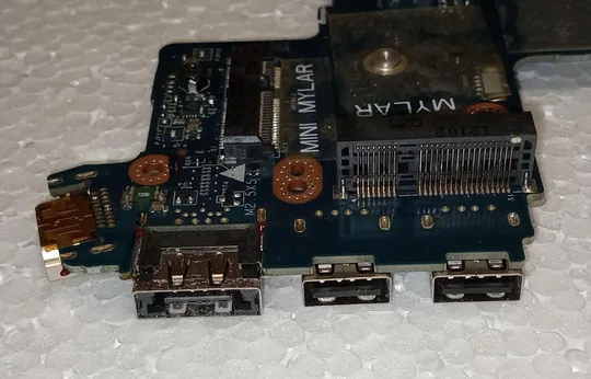 Материнська плата з ноутбука DELL Latitude E6420 LA-6591P 0Y77H3 Де купити