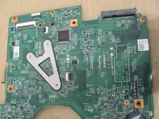 номер0032-12 материнська плата Mainboard Материнка Основна плата Системна плата Плата системи Laptop motherboard мамка  ноутбучна плата  SR04G i5-2410M 48.4ND01.011 для Dell VOSTRO V131 оригінал в Україні