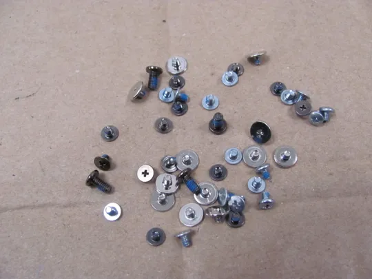 587-9 комплектуюче гвинти   для  Toshiba Dynabook Portégé Tecra X40-G  оригінал Ціна