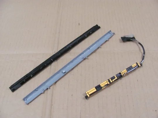 693-21 заглушка корпусу з WI-FI антеною для  сенсорний DELL XPS 12 9Q33 9Q23 оригінал Ціна