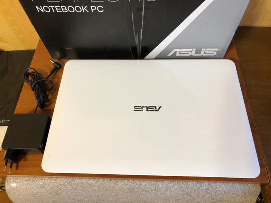 Ноутбук Asus A556LJ i3-4005U/8gb/HDD 1TB/Intel HD+GF920M/3 години Ціна