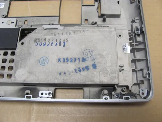 номер0999-3 Кришка дно піддон корпуса Нижний корпус (дно) для ноутбука Низ AM1DJ000401 0HGRKM для Dell Precision 7710 7720 оригінал З аукціону