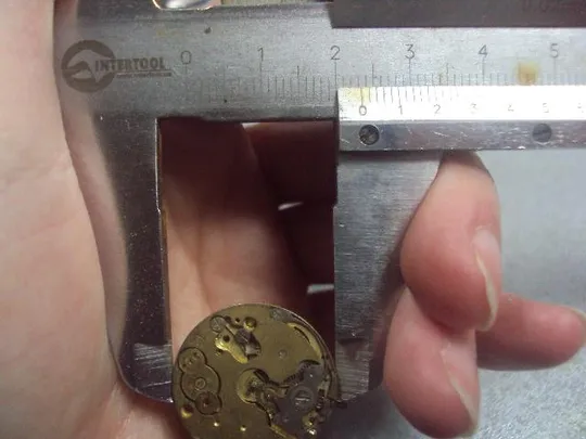 часы механизм 23 мм диаметр №81 (№2530) З аукціону