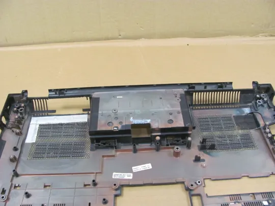 830-4  Кришка дно, корито, піддон корпуса BA75-03330A  для  SAMSUNG  NP700 NP700G7A 700G  оригінал З аукціону