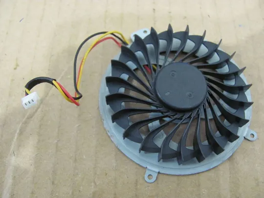 358-11 Вентилятор (кулер, FAN) для FUJITSU A532 AH532 оригінал Інтернет-аукціон
