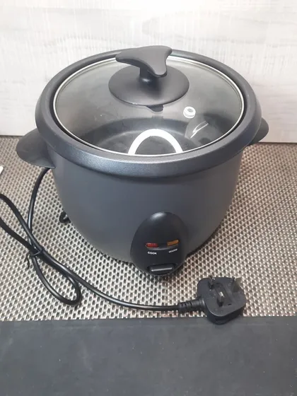 фото, електрокаструля для приготування їжі