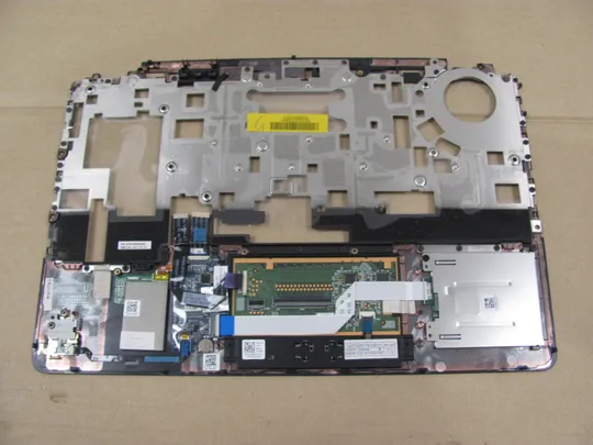 Купити 647-4 Кришка панель палмрест тачпад AP0VM000420  для Dell Latitude E7240  оригінал