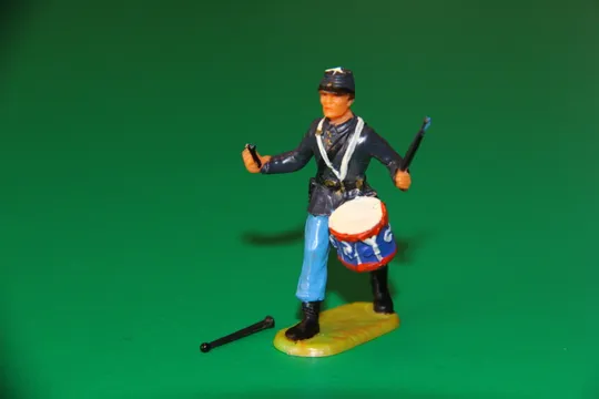 ПІХОТИНЕЦЬ ПІВНОЧІ США №9172 4 пехотинец ELASTOLIN 40мм ФРГ уцінка Ціна