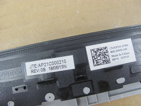 875-8 рамка матриці 0GPY6Y AP21C000210  для  DELL Inspiron 15 5570 5575 Оригінал Де купити