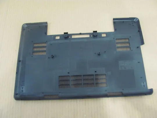 Купити номер0303-51 Кришка дно піддон корпуса Нижний корпус (дно) для ноутбука Низ дно поддон Нижняя часть для Dell E5540 стан нового