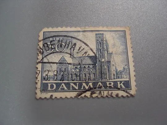 марка Дания 1936 архитектура город вид гаш №2224 Ціна