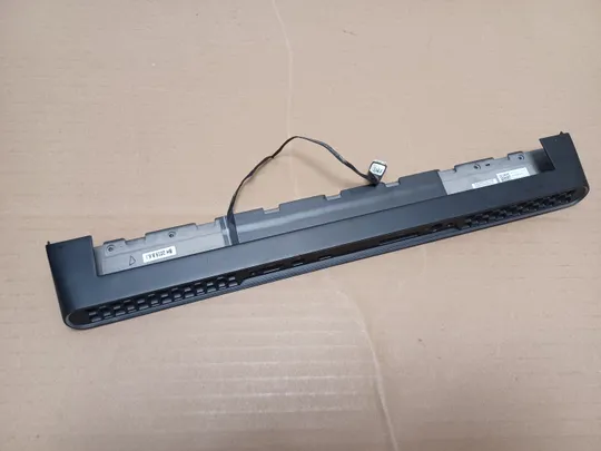 номер1057-25 заглушка корпуса Пробка Заглушка роз’єму Кришка порту 0NK1FG AM2KH000B03 для Dell Alienware M15 R2 оригінал Ціна