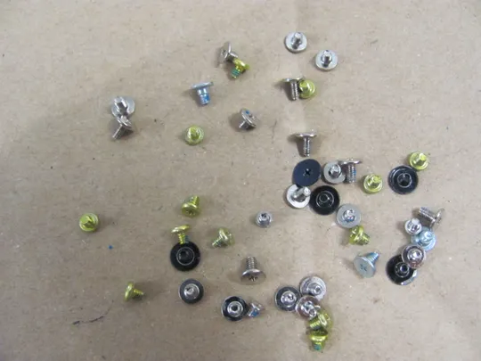 номер0225-29 комплектуюче гвинти  для LG Gram 17 17Z90P оригінал Продаж