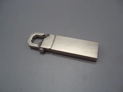 фото, Флешка USB металл длина 4,9 см не рабочая №18542