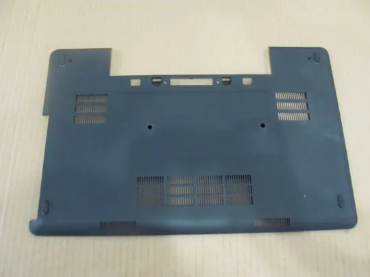 номер0303-51 Кришка дно піддон корпуса Нижний корпус (дно) для ноутбука Низ дно поддон Нижняя часть для Dell E5540 стан нового Ціна