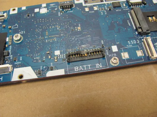 номер0978-6 материнська плата Mainboard Материнка Основна плата Системна плата Плата системи Laptop motherboard мамка  ноутбучна плата  HDC50 LA-L882P  i7-12850HX SRLGH для Dell Precision 7670 оригінал Де купити