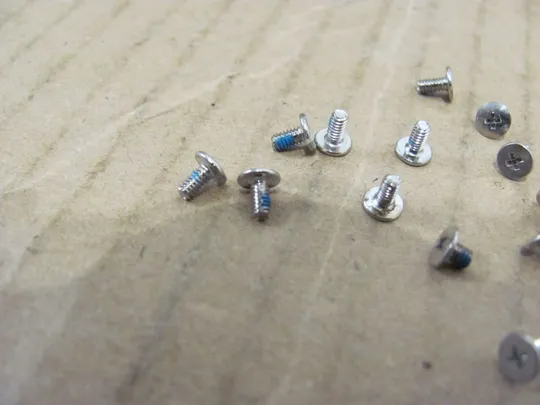 Купити номер0326-33 комплектуюче для SAMSUNG NP600 NP600B5B4 NP400B оригінал