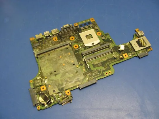 Купити №124-7 материнська плата CP562610-Z1 РОБОЧА для FUJITSU CELSIUS H920 оригінал