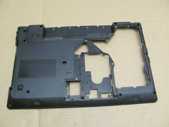 номер0957-9  Кришка дно піддон корпуса Нижний корпус (дно) для ноутбука Низ TMB1615 для Lenovo G580 G585 НОВЕ Ціна