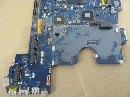 номер0295-1 материнська плата Mainboard Материнка Основна плата Системна плата Плата системи Laptop motherboard мамка  ноутбучна плата  PAL61 LA-6561P для Dell Latitude E6520 оригінал Характеристики