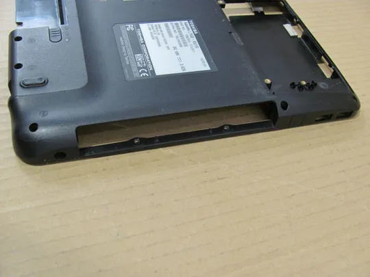 485-9 Кришка дно піддон корпуса ZYE35BLBBA0I для Toshiba Satellite L755 L755D L750 L750D оригінал Де купити