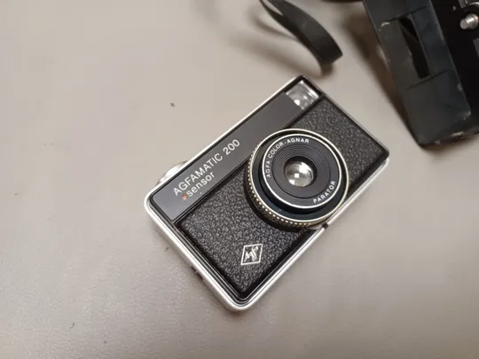 0571 фотоапарат Agfa Agfamatic 200 Sensor НІМЕЧЧИНА Характеристики