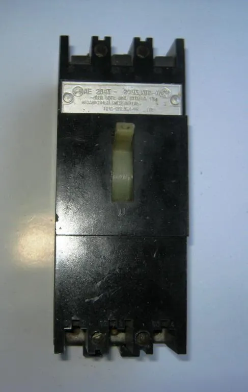 Автомат АЕ 2043 на 40 А.Автоматический выключатель АЕ-2043 на 40А.Выключатель АЕ2043 Ціна