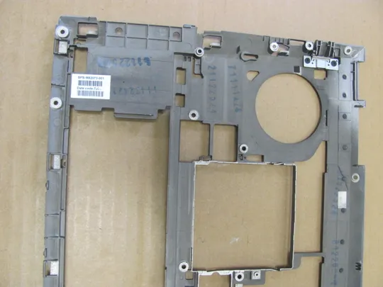 номер1023-3 Кришка дно піддон корпуса M82073-001 AM2YG000120 для HP ZBOOK FURY 15 G7 G8 Нижний корпус для ноутбука Низ Корпус D оригінал Недорого