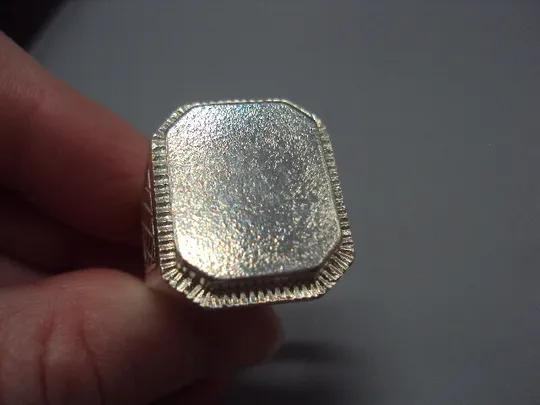 Кольцо перстень прямоугольник печатка серебро Украина вес 11,29 г 21-21,5 размер 21х18,5х15мм №15437 Торговий майданчик