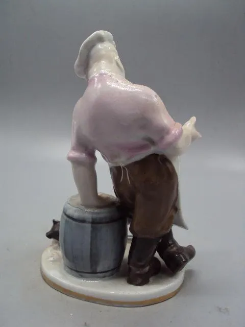 Фигура фарфор статуэтка ЛФЗ кот и повар басня Крылова высота 17,5 см №13926 Продаж