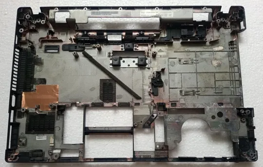 Нижня частина корпуса (поддон) з ноутбука ACER TravelMate 8573 MS2338 60.4NM05.003 Ціна
