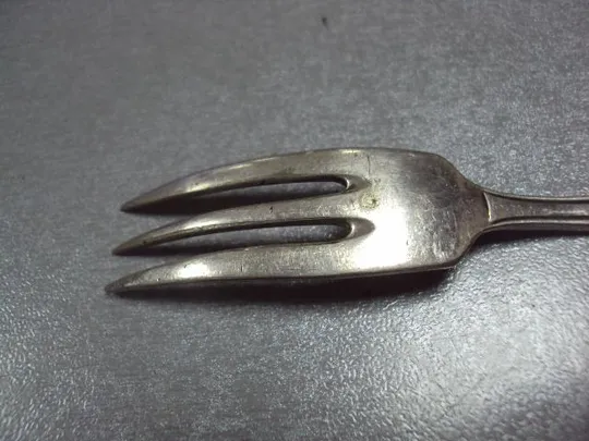 Вилка десертная 15 см клеймо WILLNER patent 90 посеребрение №10163 Інтернет-аукціон