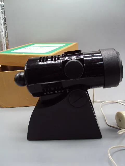 Фильмопроектор Ф-7 царь-пушка F=62,4 мм Киев размер 18 х 21 см в коробке с инструкцией №13998 Недорого