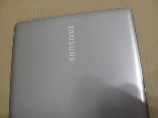 549-42 кришка матриці BA75-04438A для SAMSUNG NP730 730U NP730U3E оригінал Продаж