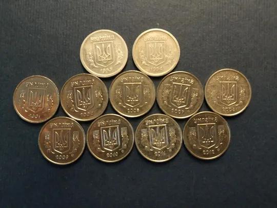 Украина 2 копейки 1993, 2001, 04-05, 07-11, 12 года. Всего 11 монет Ціна