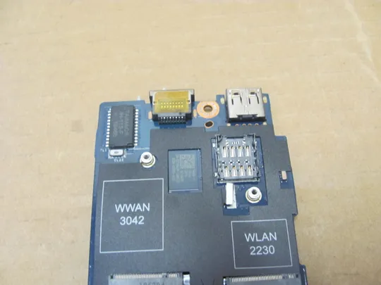 номер0995-8 материнська плата Mainboard Материнка Основна плата Системна плата Плата системи Laptop motherboard мамка ноутбучна плата DAP20 LA-F601P SRCKQ Xeon E-2186M для Dell Precision 17 7730 7740 M7730 M7740 оригінал На торгах